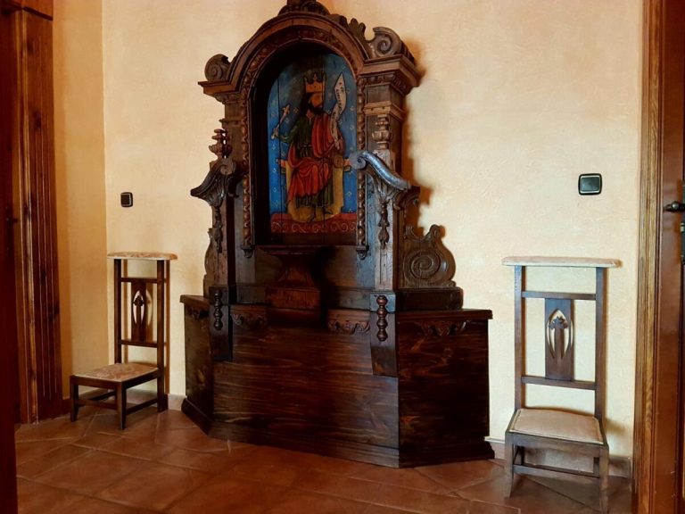 Escalera_principal_común_a_ambas_viviendas_(4)