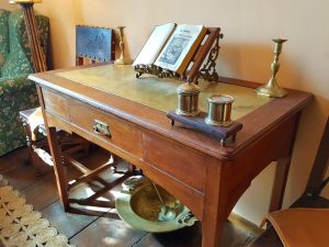 Sala_lectura_y_previo_en_Rincón_de_San_Pedro_II_(2)